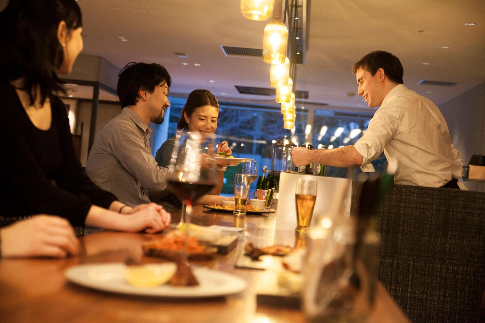 落ち着いた店内